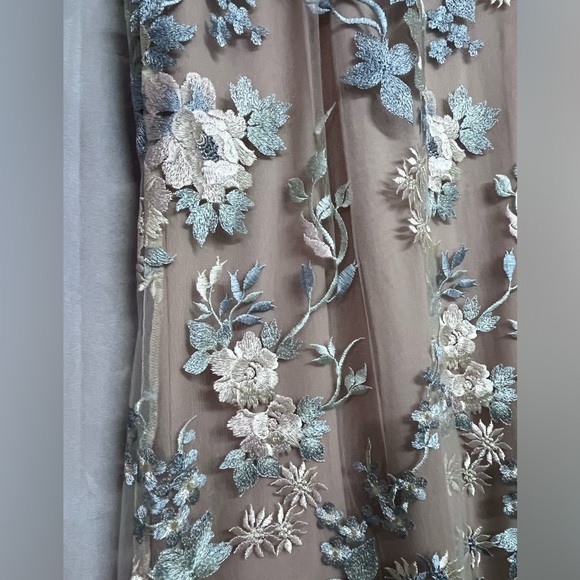 Alex Evenings Embroidered Florals Sweetheart Neck Long Dress Size 8 NWOT - Picture 9 of 9